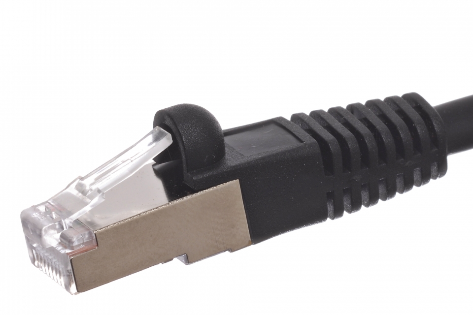 100Ft Cat5e Shielded STP Ethernet Cable 350Mhz Snagless RJ45 Black