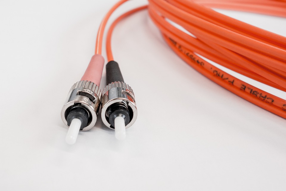 orange-fiber.cable.jpg
